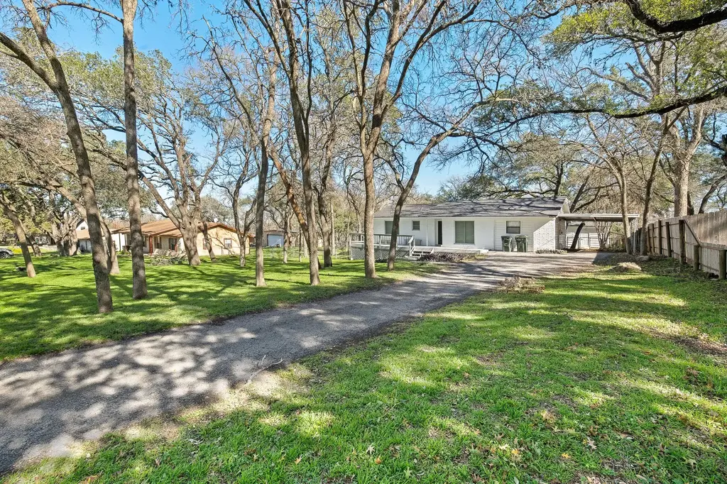 12629 Red Bud Trail, Buda