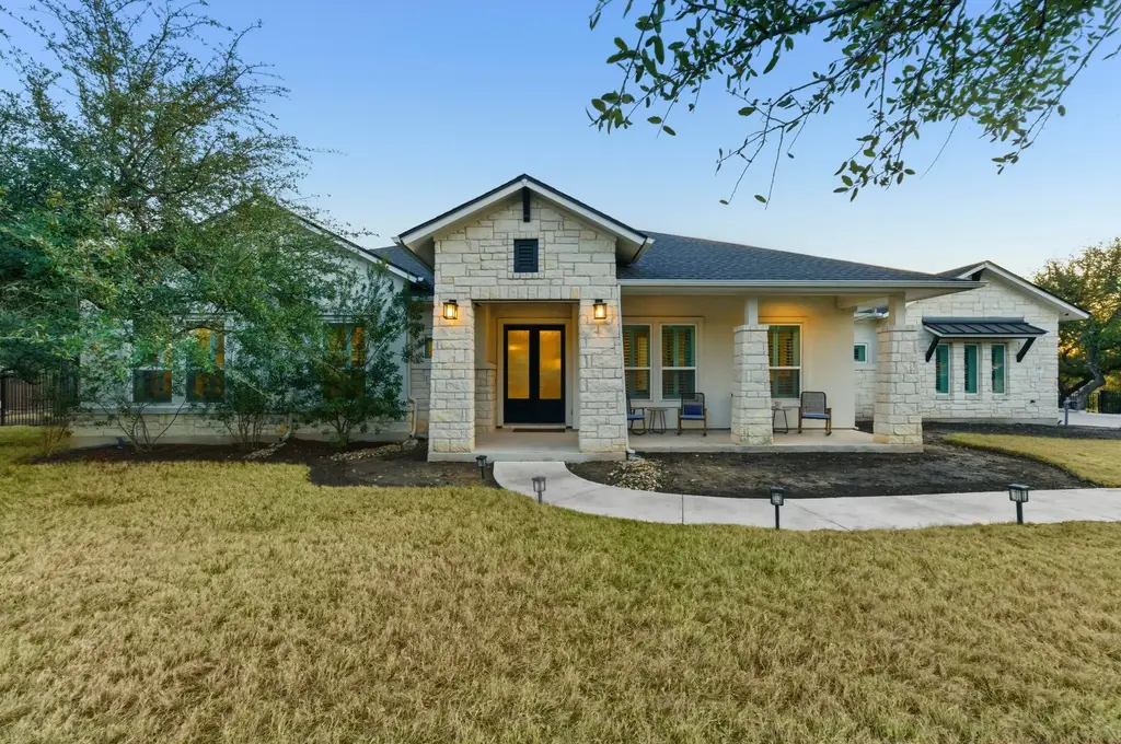 242 July Johnson Drive, Austin