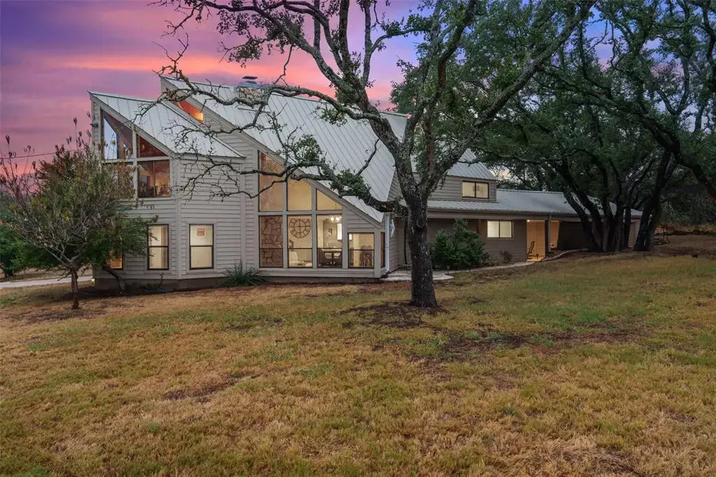 318 Coventry Road, Spicewood