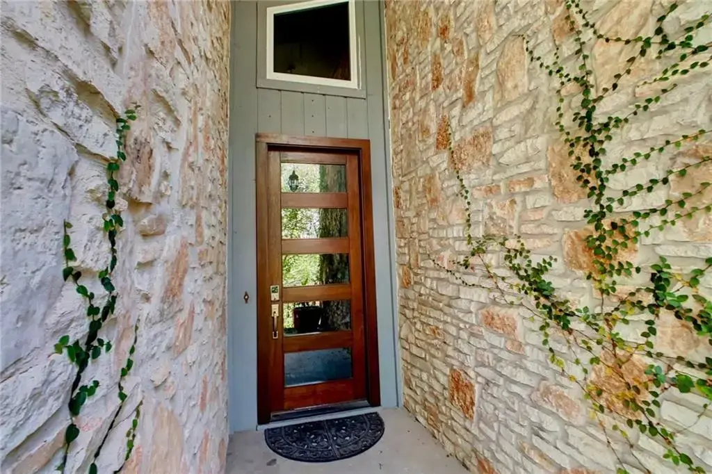 2911 Kassarine Pass, Austin