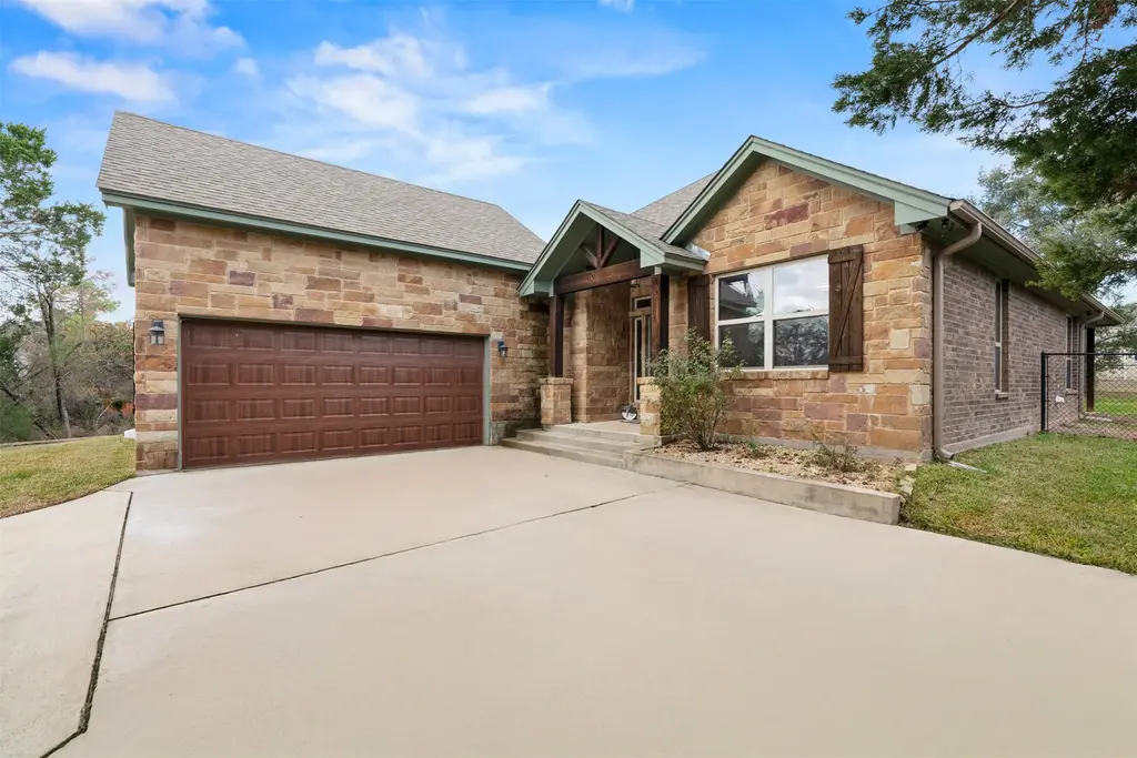 5562 Denmans Loop, Belton