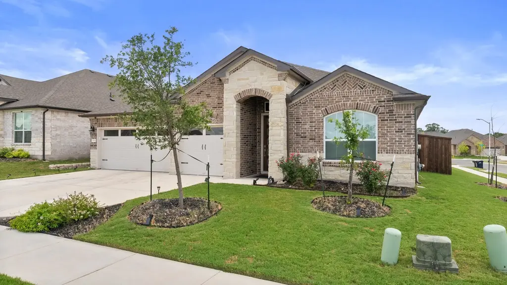 1904 Jay Bird Lane, Leander