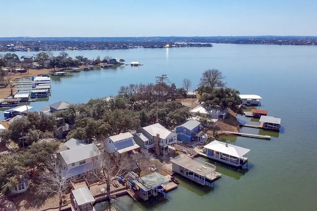 322 Granite Shoals Lane, Llano
