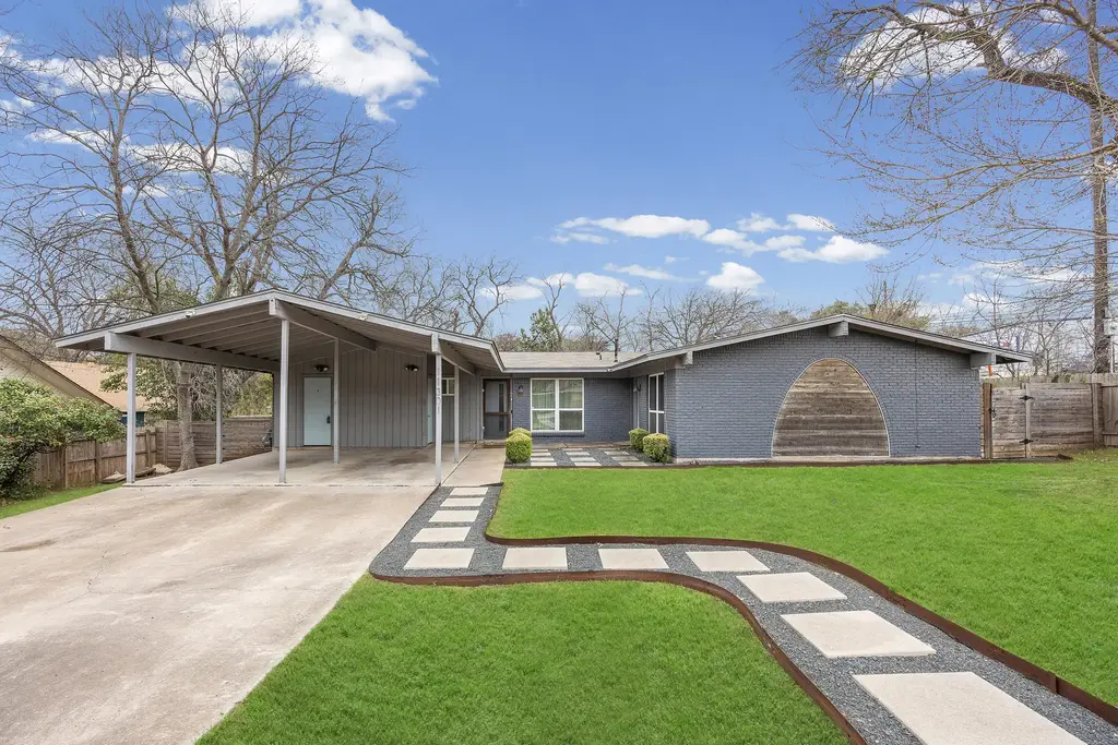 11301 Oakwood Drive, Austin