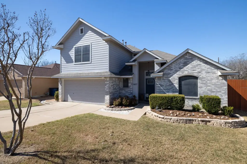 1607 Rio Bravo Loop, Leander