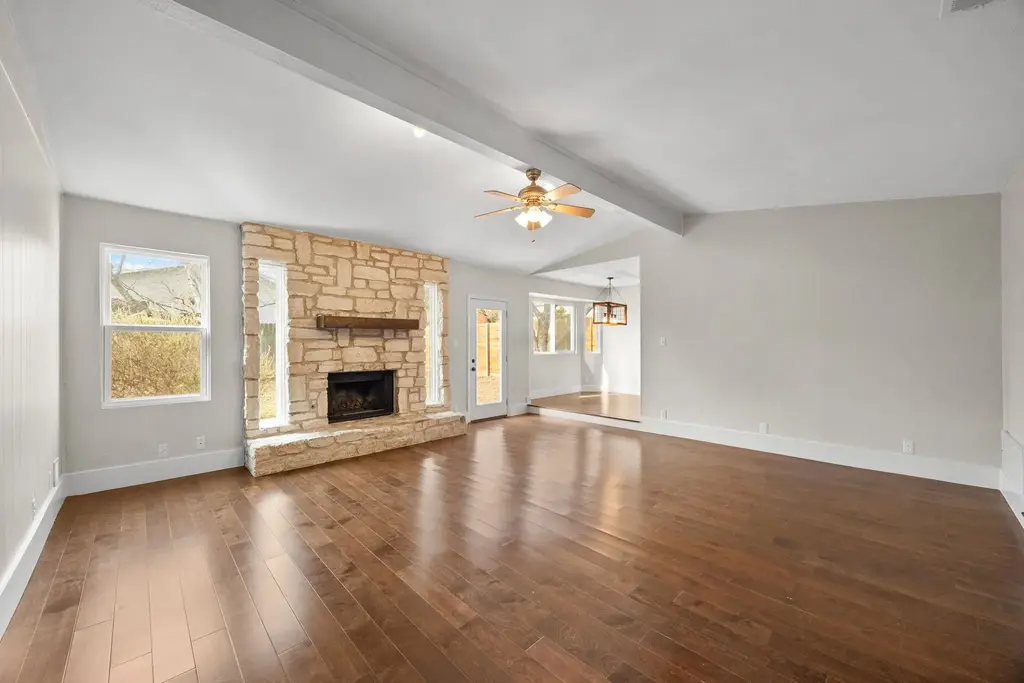 1907 Dauphine Cove, Austin