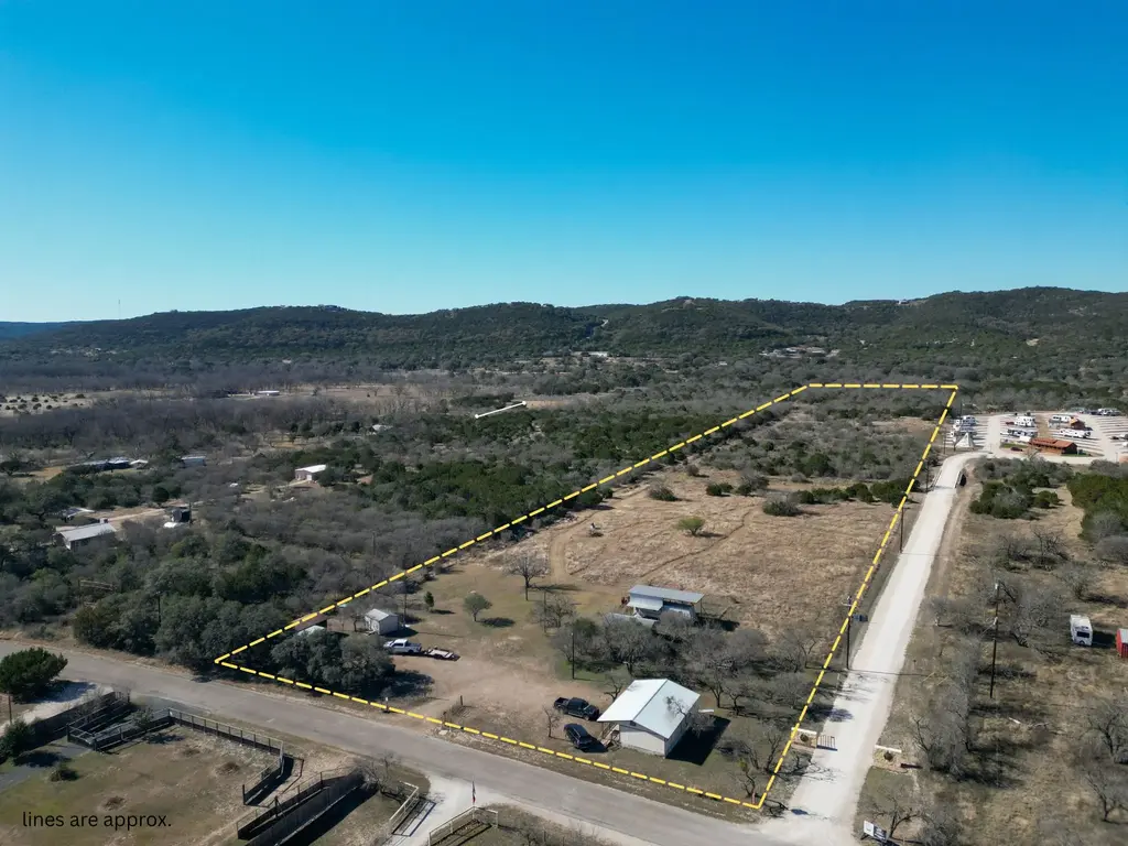 831 Magers Road, Concan