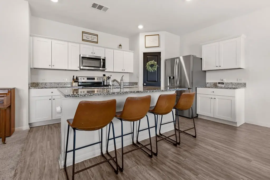 212 Wonderful Life Way, Jarrell
