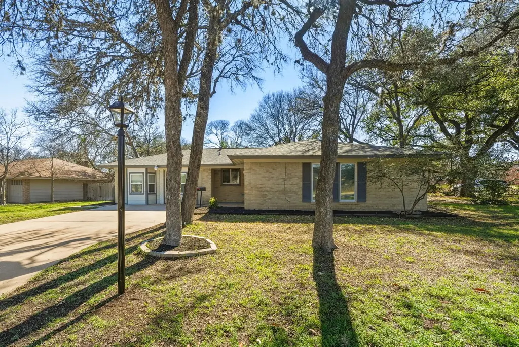 2303 Harwick Drive, Austin