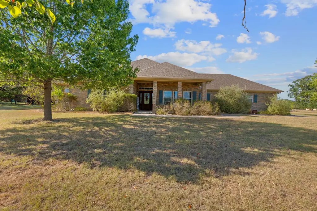 1206 Long Meadow, Salado