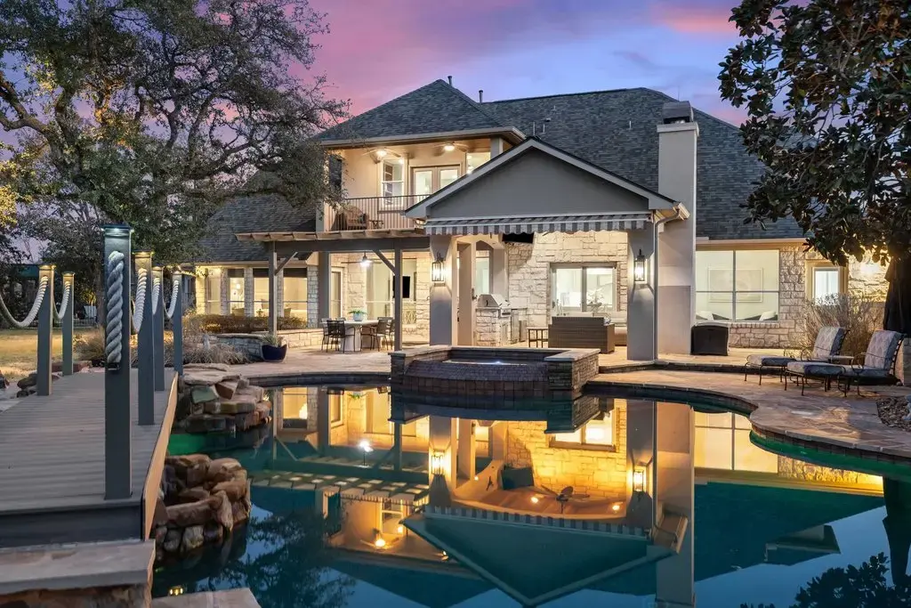 7916 Crandall Road, Austin