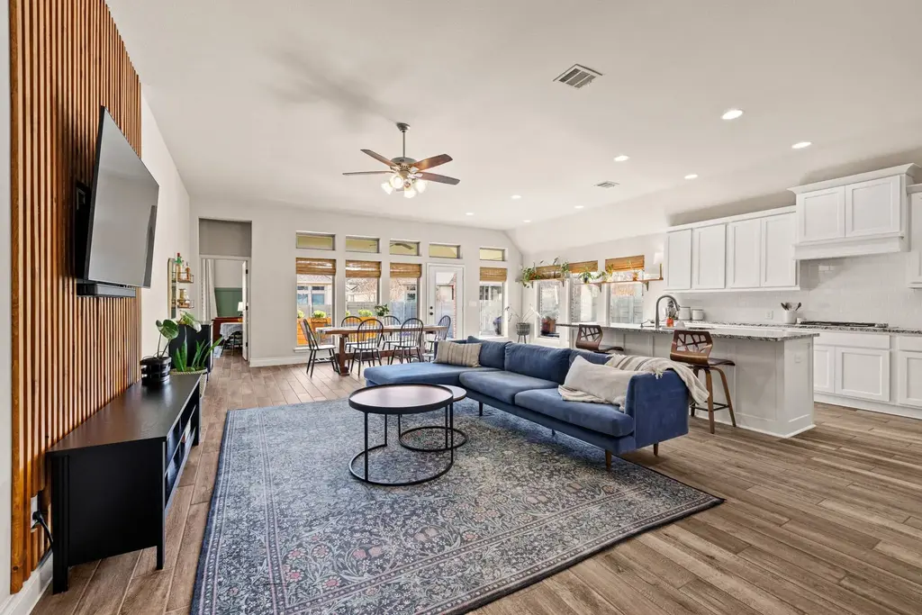 1136 Stetson Hat Trail, Georgetown