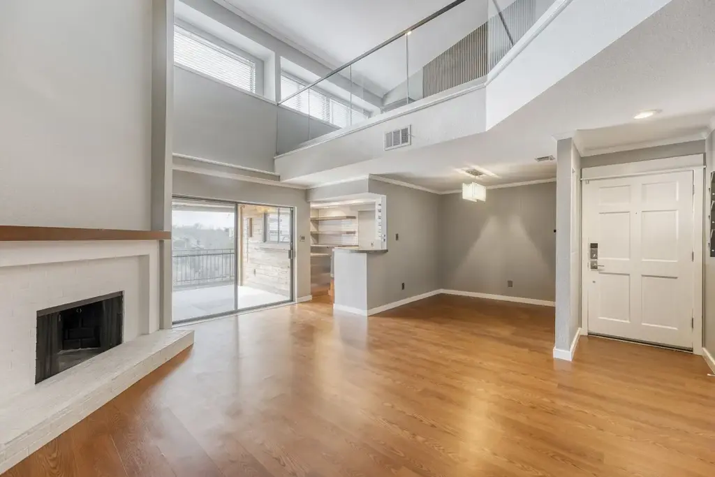 8200 Neely Drive 214, Austin