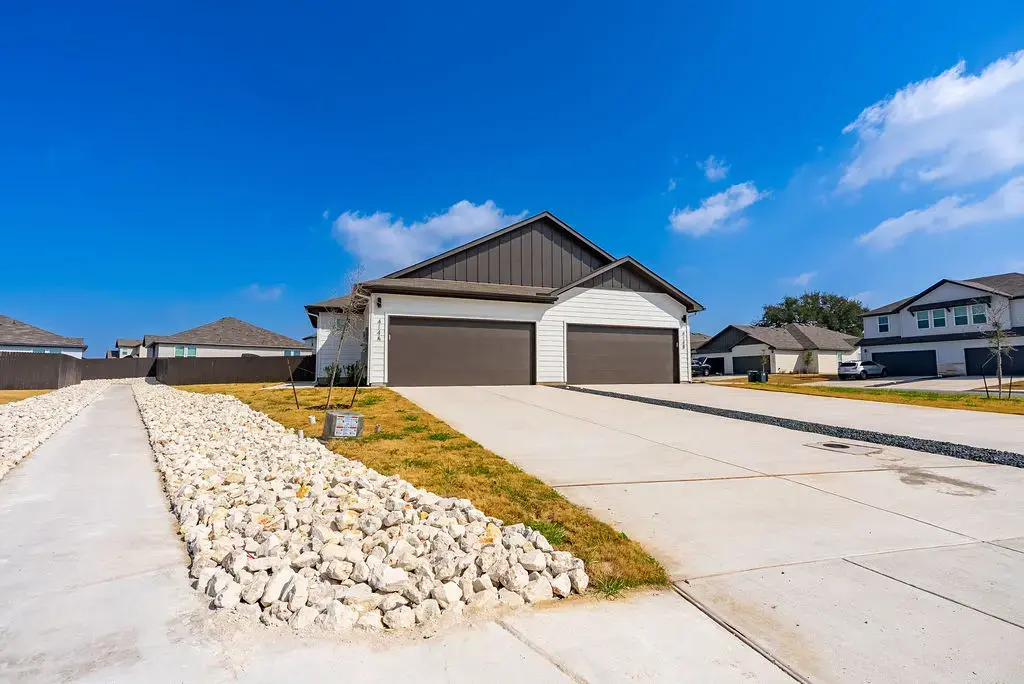 414 Cross Barn Boulevard A, Buda