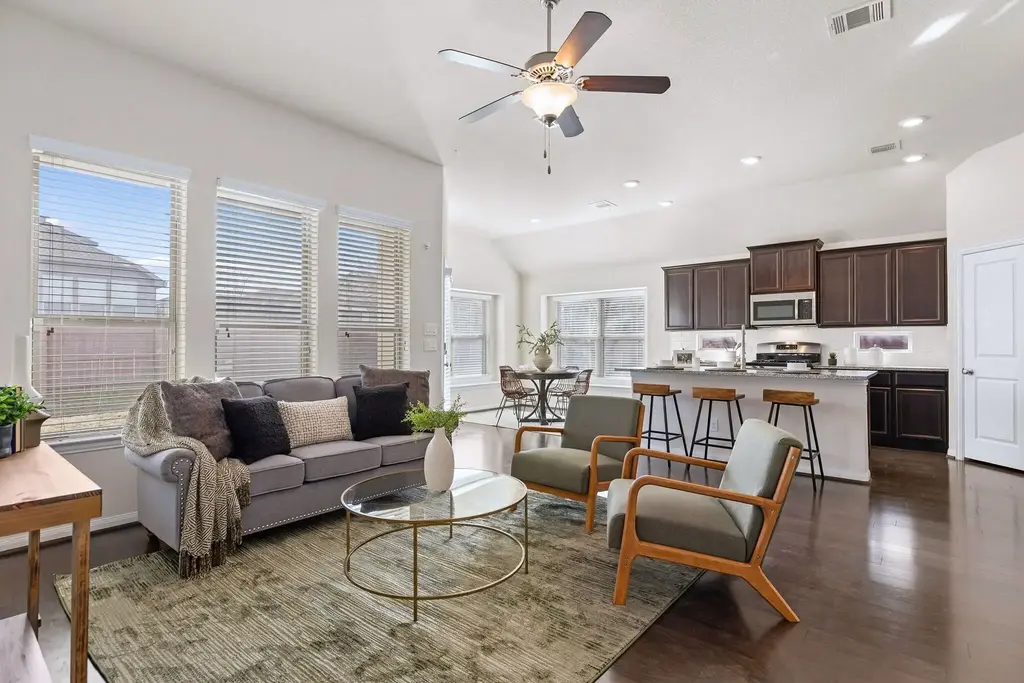 3307 Lauren Nicole Lane, Round Rock