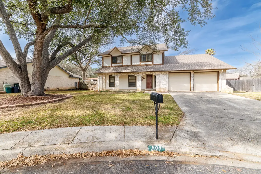209 Coventry Lane, Seguin