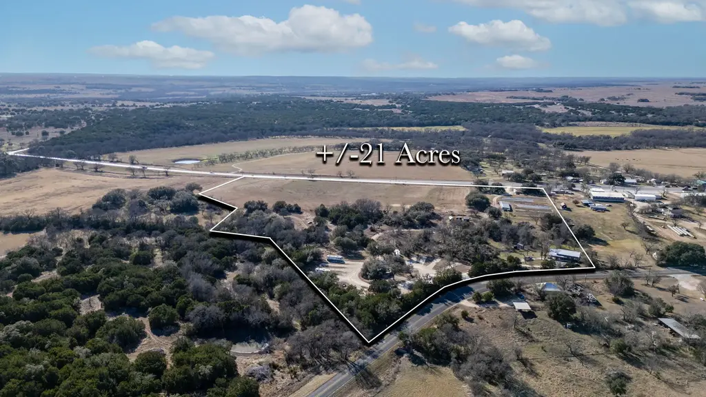 16588 N Us Highway 281 Highway, Lampasas