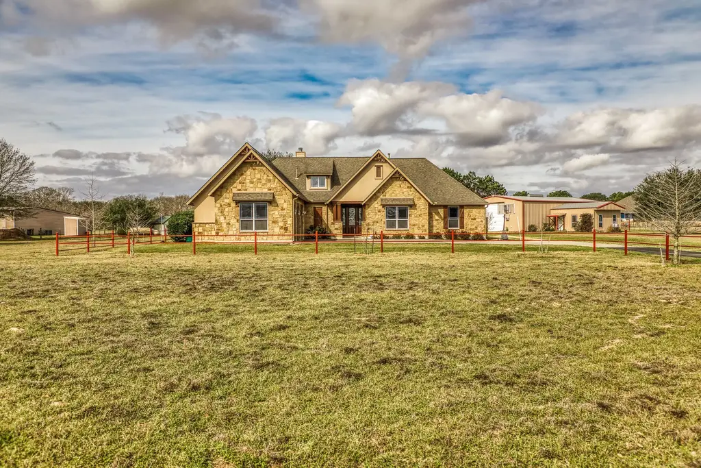677 Grubbs Road, Sealy