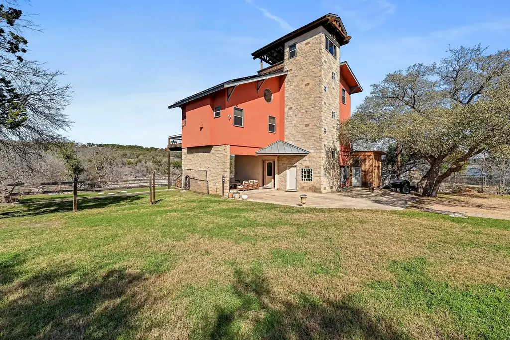 840 Windy Shores Loop, Spicewood