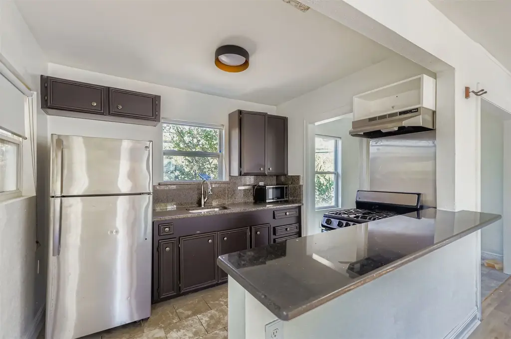 1013 E 3rd Street B, Austin