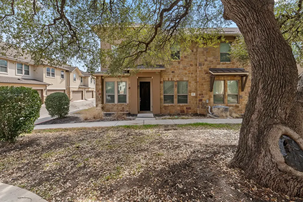 13800 Lyndhurst Street 211, Austin