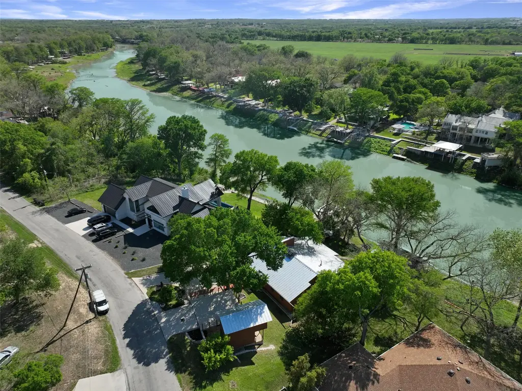 200 Turtle Lane, Seguin