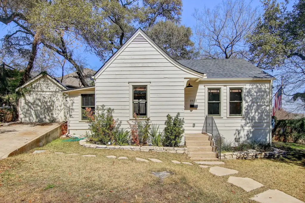 1022 Harwood Place, Austin