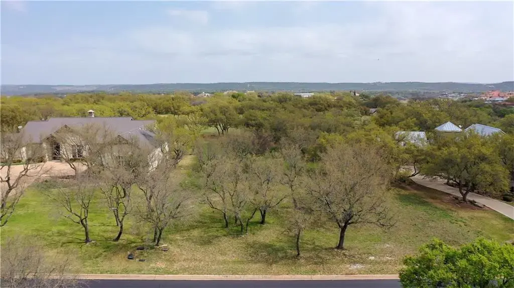 26204 Masters Parkway, Spicewood