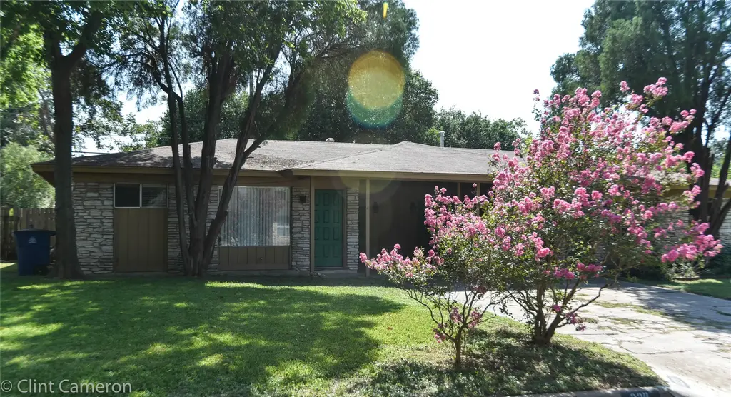 2211 Lanier Drive A, Austin