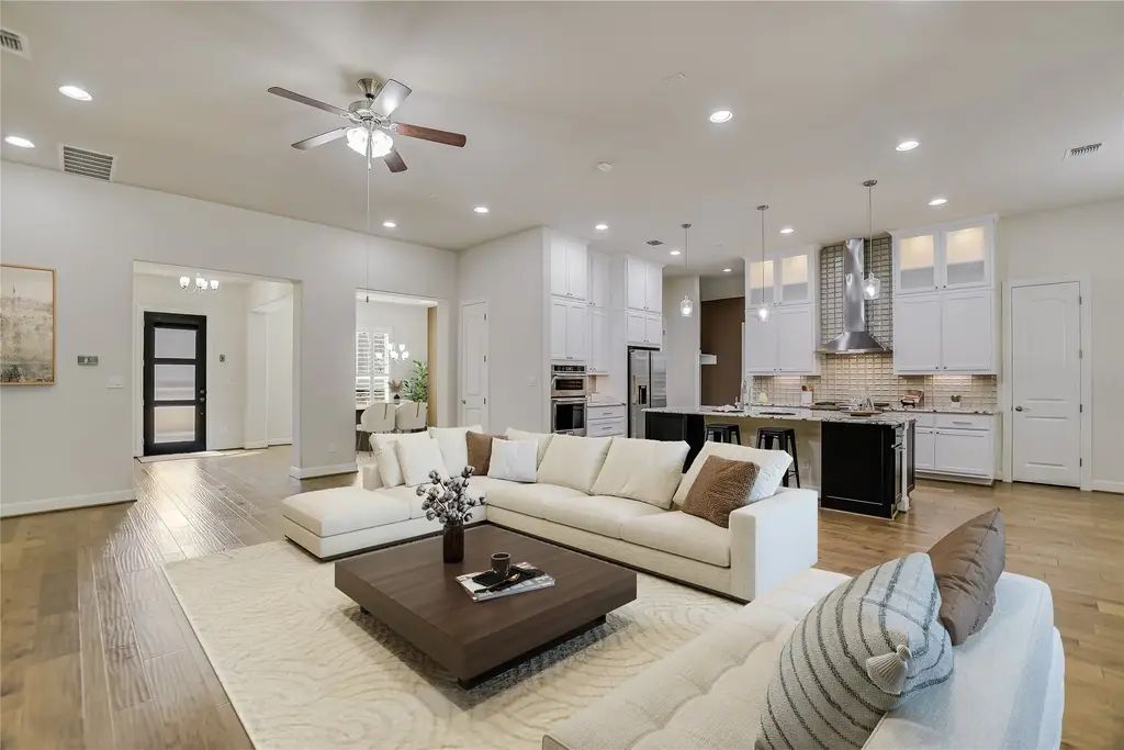 2640 Council Springs Pass, Leander