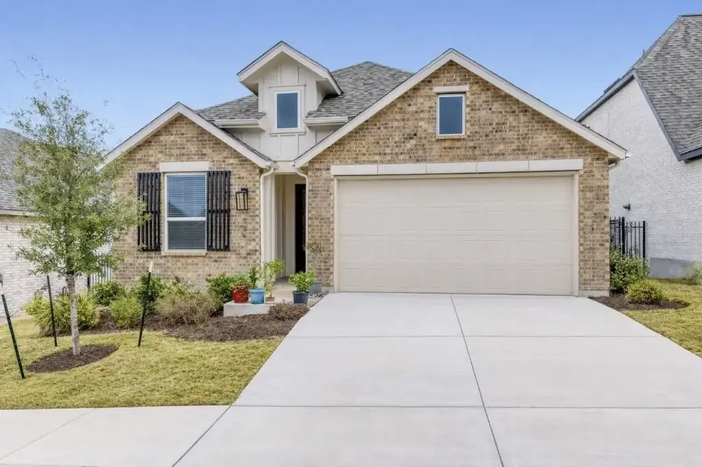 154 Kimble Creek Loop, Kyle