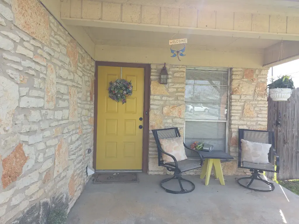 203 N 2nd Street A, Pflugerville