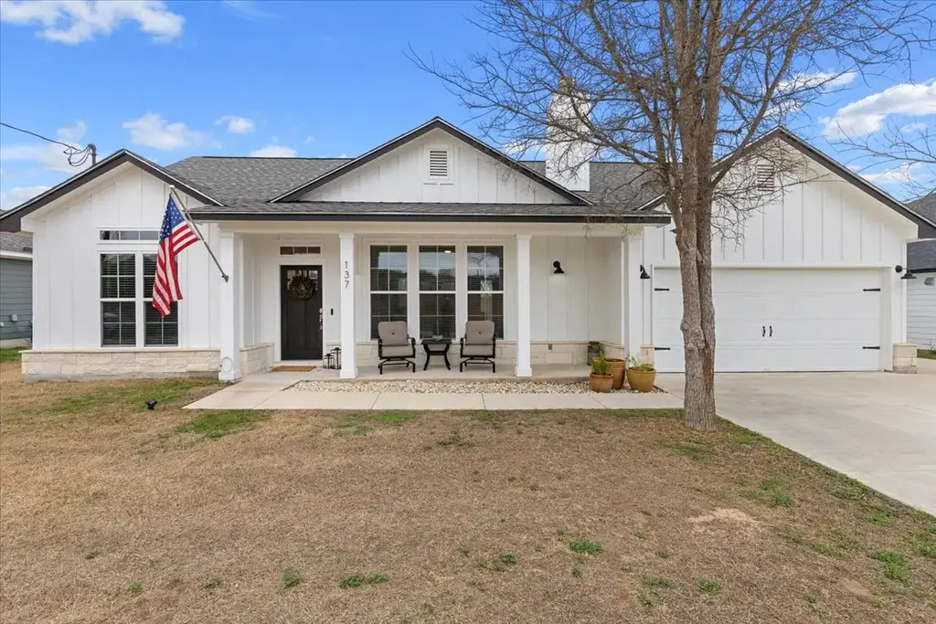 137 Kawainui Lane, Bastrop