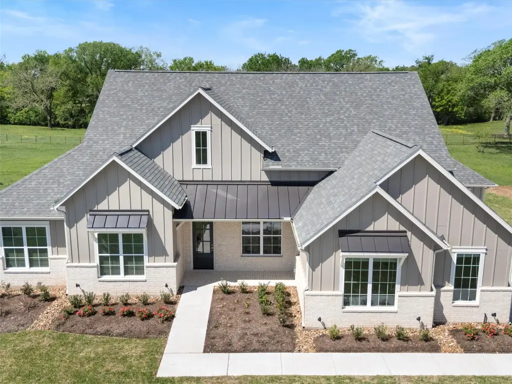 226 Hydrangea Drive, Smithville
