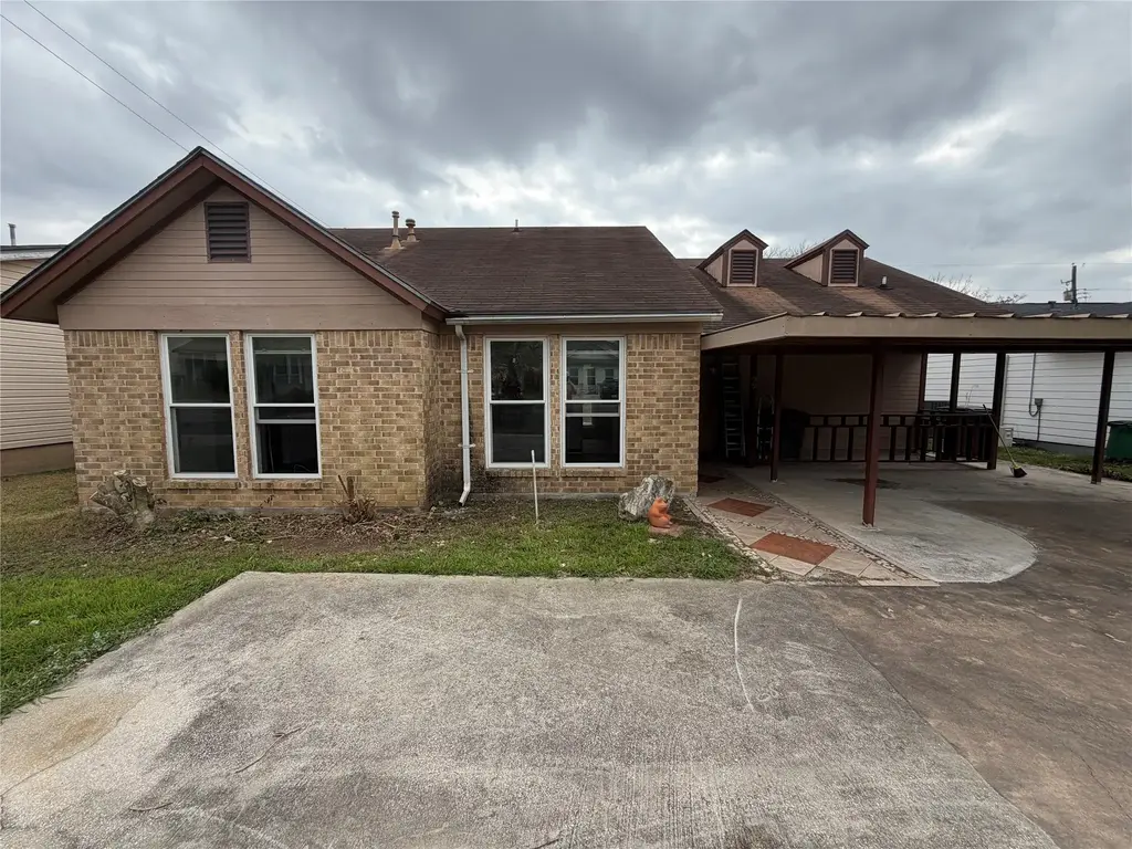 5609 Porsche Lane, Austin