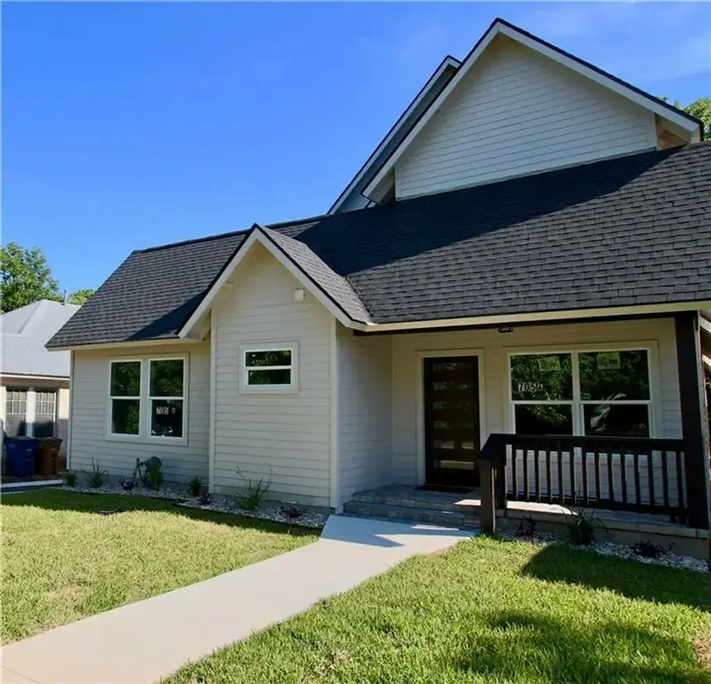 705 Harris Avenue A, Austin