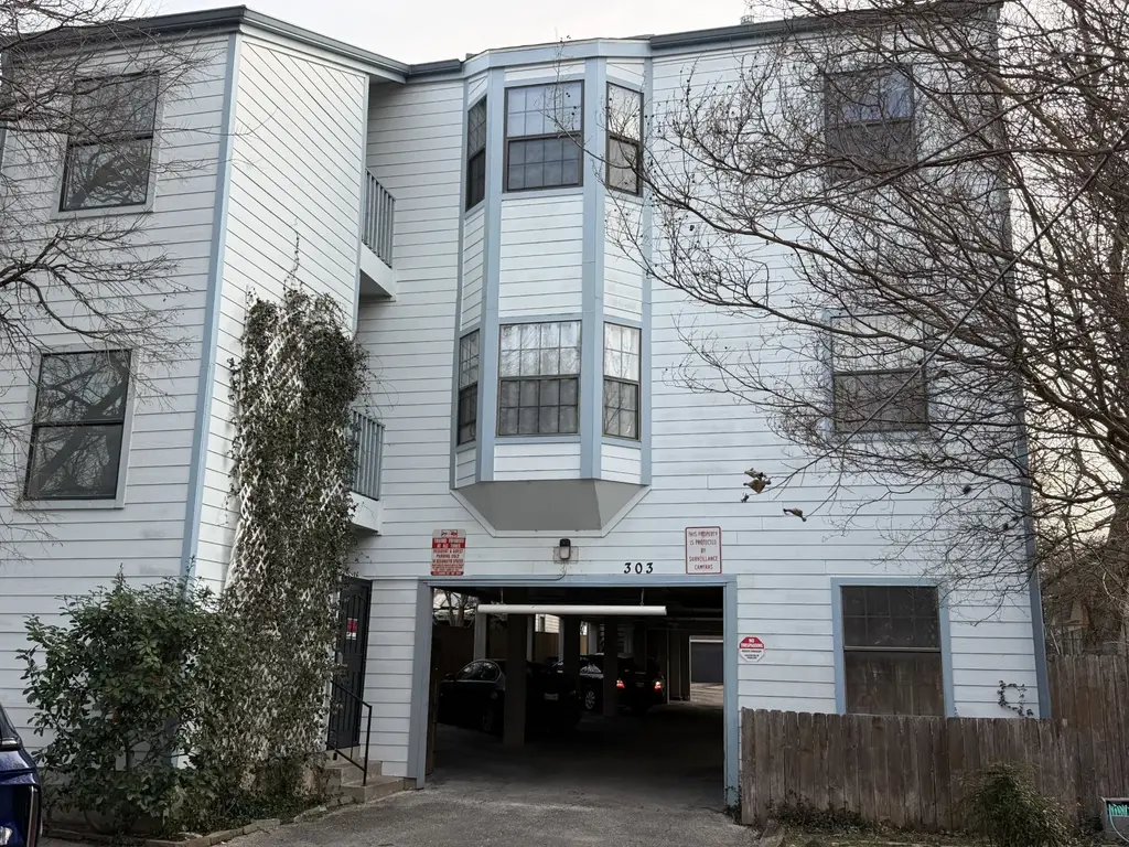 303 W 35th Street 202, Austin