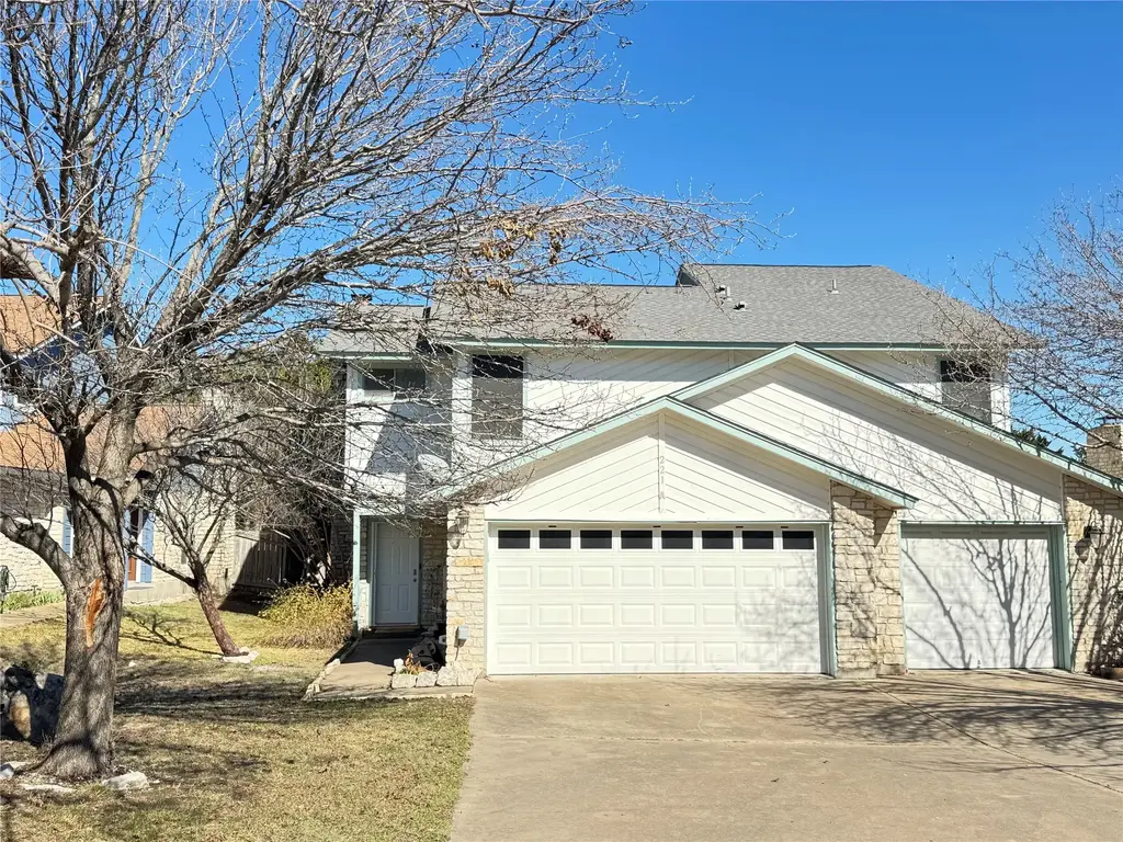 221 Stowaway Cove A, Lakeway