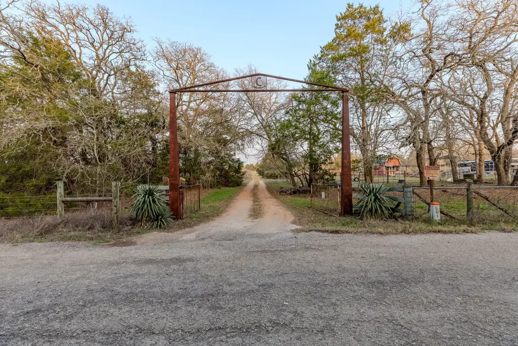 171 Split Rail Lane, Smithville