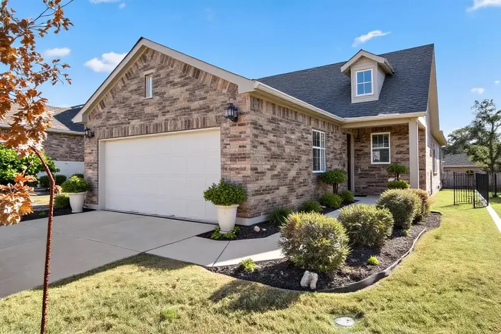 813 Saratoga Lane, Georgetown