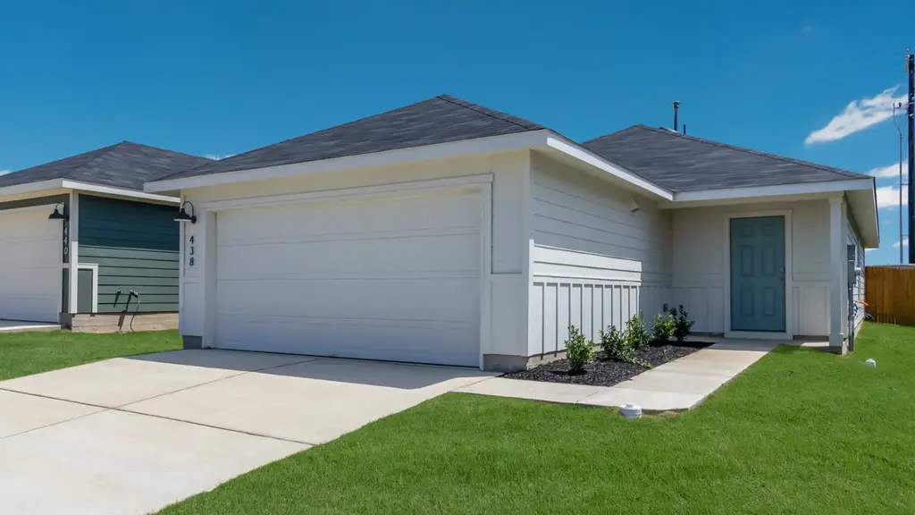 486 Bull Lake Circle, Buda