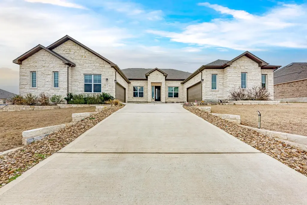 92 Sierra Mosca Trail, Liberty Hill