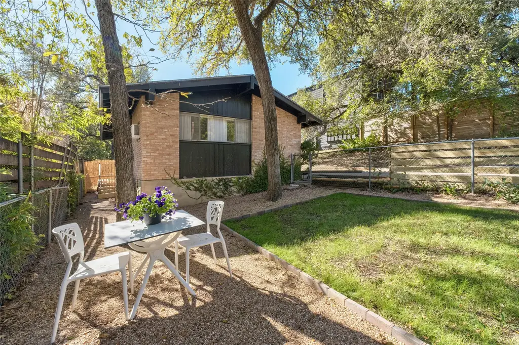 515 Pecan Grove Rd A, Austin