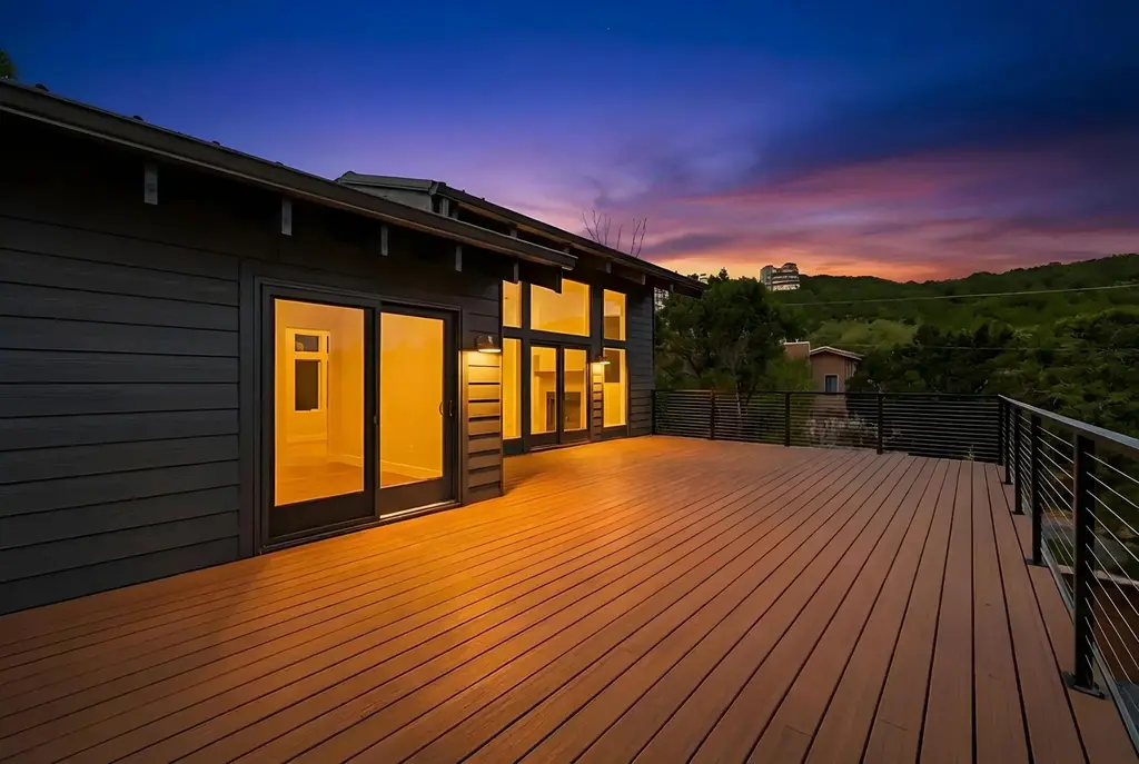 7039 Comanche Trail, Austin