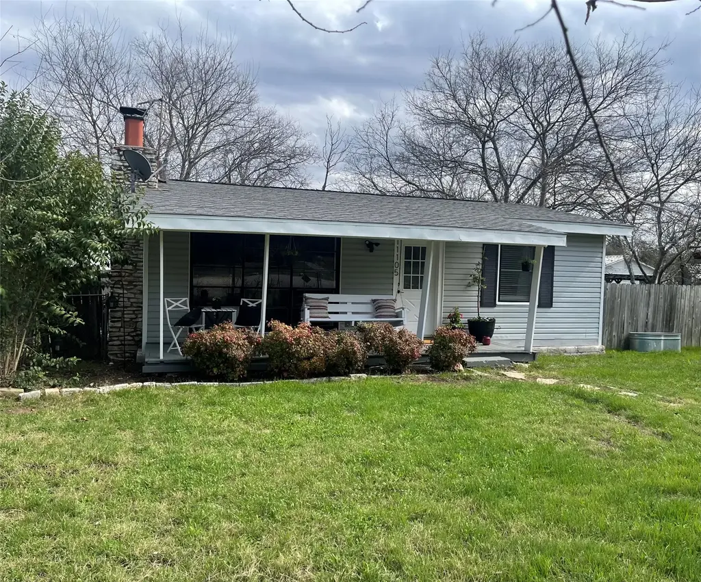 11105 2nd Street, Jonestown