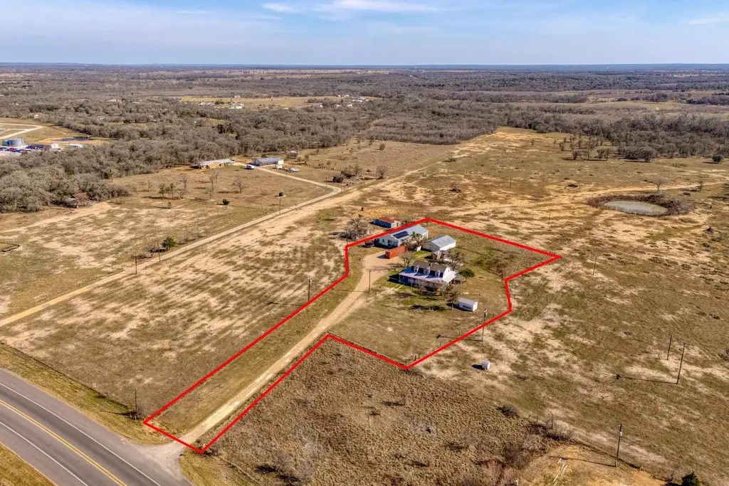 829 State Highway 21 Highway W, Cedar Creek