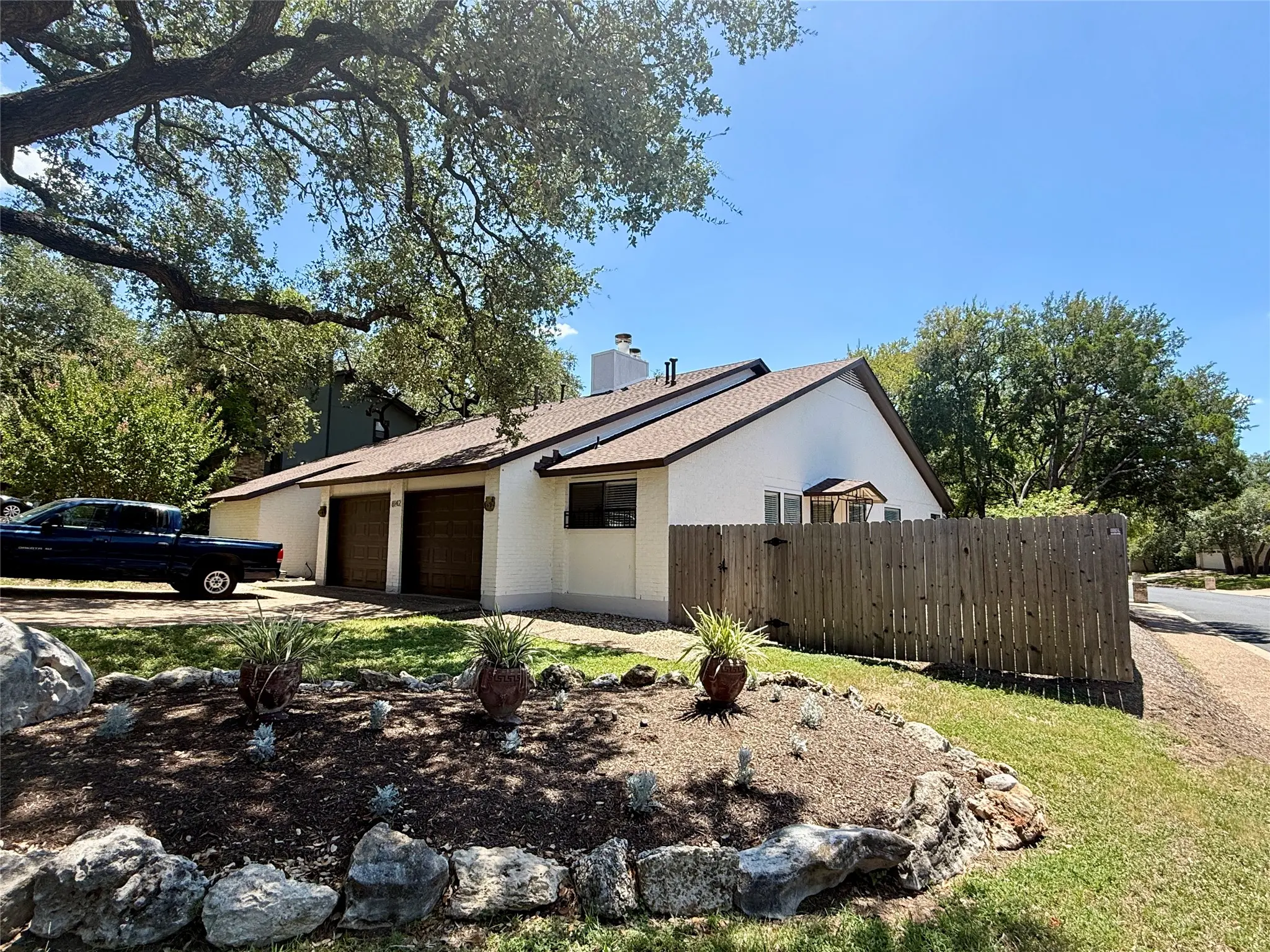 Photo of Listing #1594121