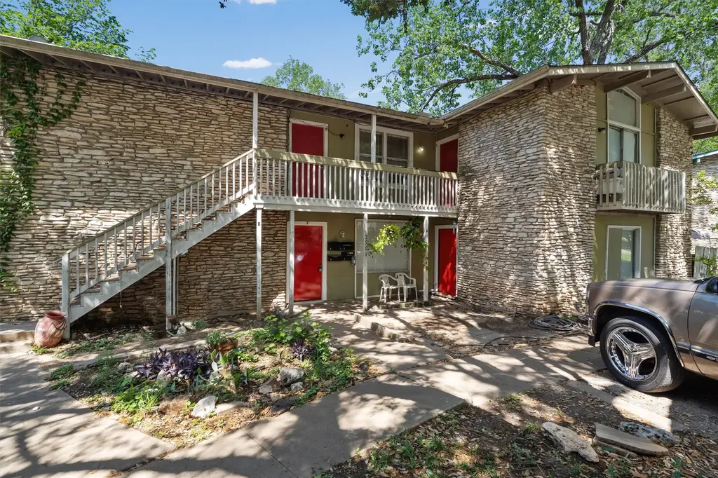 2501 Manor Circle B, Austin