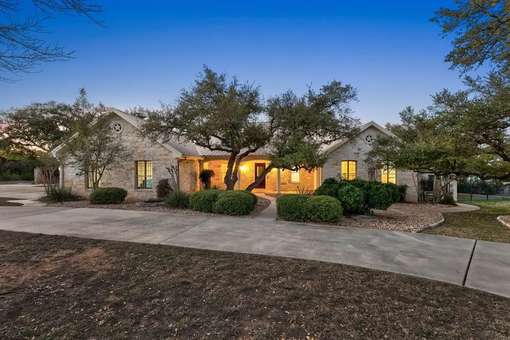 290 Trail Master Circle, Driftwood