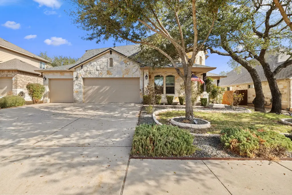 208 Arrezo Lane, Georgetown